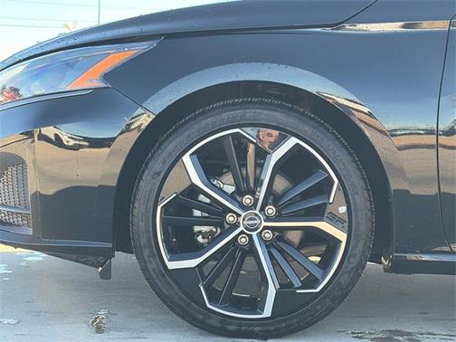 2024 Nissan Altima SR FWD