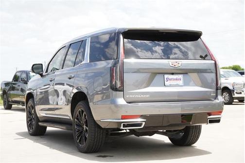 2022 Cadillac Escalade Luxury