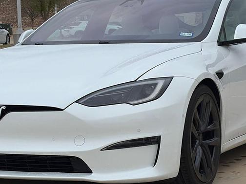 2022 Tesla Model S Base