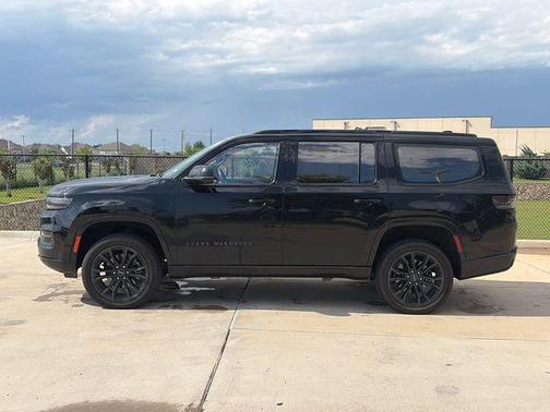 Ember Pearlcoat 2022 Jeep Grand Wagoneer Series II Obsidian 4x4