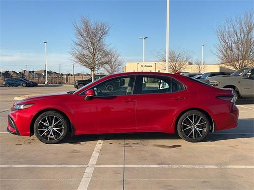 2024 Toyota Camry SE