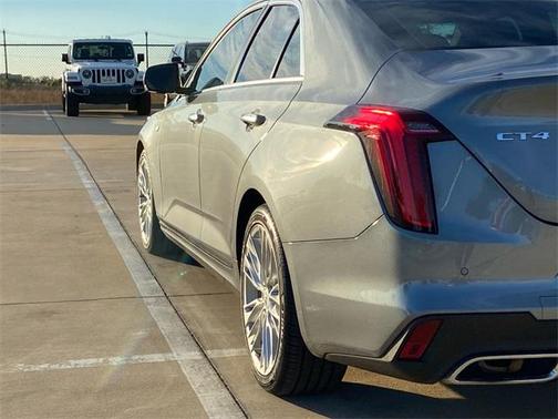 2022 Cadillac CT4 Premium Luxury