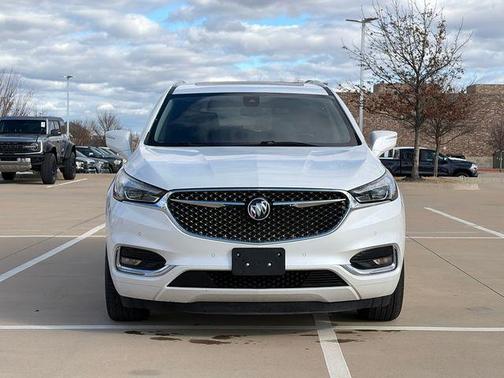 White Frost Tricoat 2020 Buick Enclave FWD Avenir