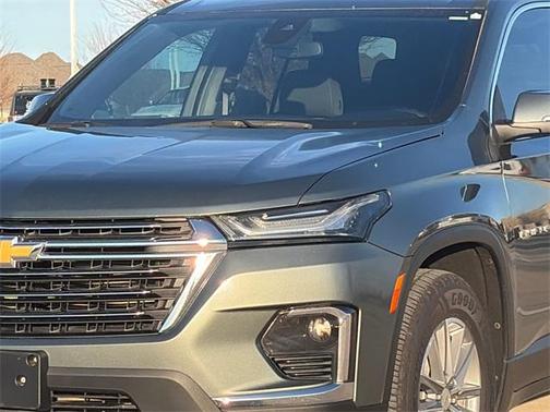 2022 Chevrolet Traverse LT Cloth