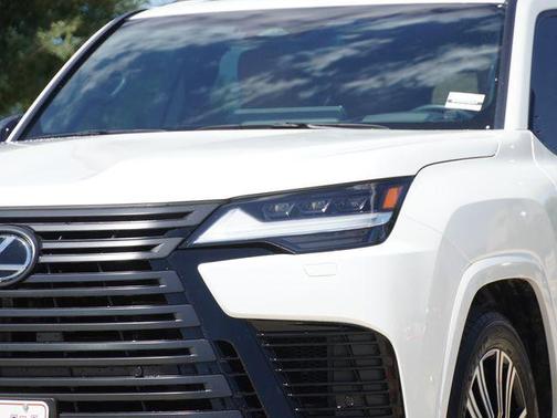 White Pearl 2025 Lexus LX 700h Luxury