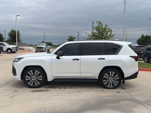 White Pearl 2025 Lexus LX 700h 700h Luxury