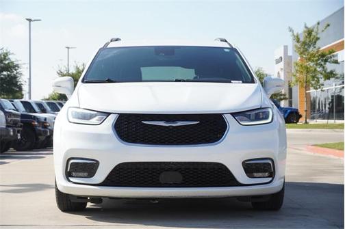 2022 Chrysler Pacifica Touring