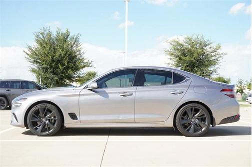 2023 Genesis G70 2.0T RWD