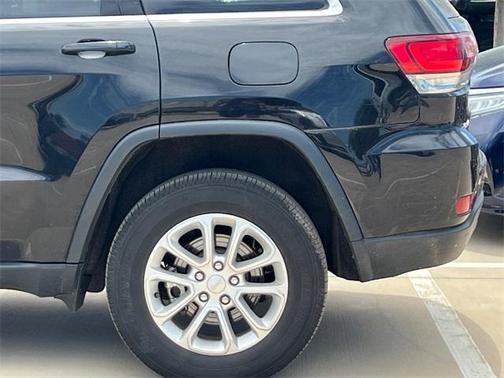 2022 Jeep Grand Cherokee Laredo