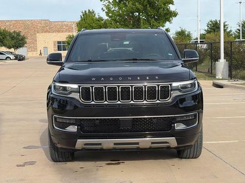 Diamond Black Crystal Pearlcoat 2023 Jeep Wagoneer Series III 4x2