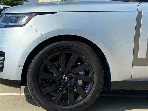 2023 Land Rover Range Rover P400 SE