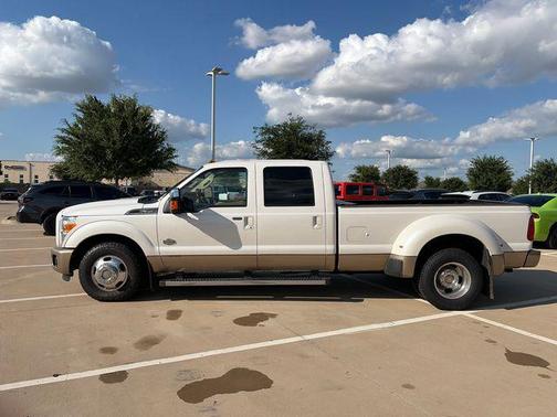 White Platinum Clearcoat Metallic 2013 Ford F-350 King Ranch