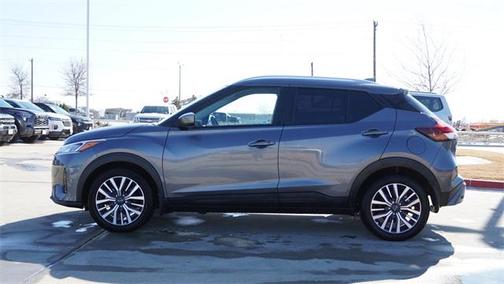 2023 Nissan Kicks SV