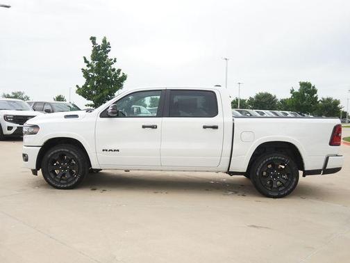 Bright White Clearcoat 2026 RAM 1500 Big Horn/Lone Star
