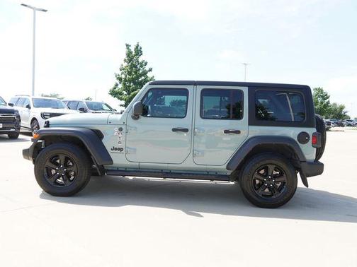 Earl Clearcoat 2023 Jeep Wrangler Sport