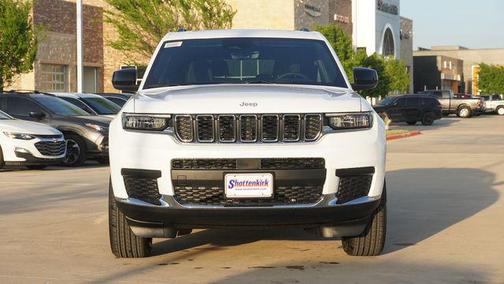 Bright White Clearcoat 2026 Jeep Grand Cherokee L Altitude