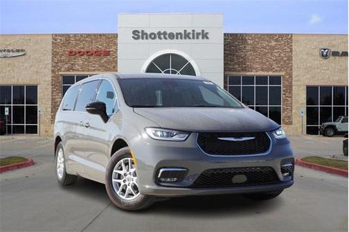 2025 Chrysler Pacifica L