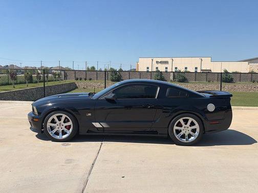 Black Clearcoat 2006 Ford Mustang GT Premium