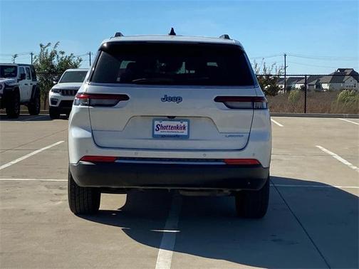 2023 Jeep Grand Cherokee L Laredo