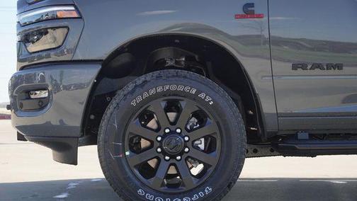 Ceramic White 2026 RAM 2500 Laramie Crew Cab 4x4 6'4' Box