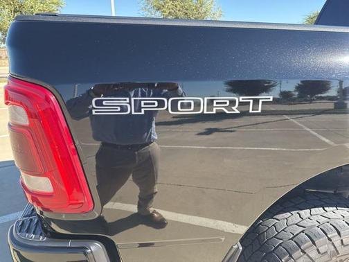 2019 RAM 2500 Big Horn Crew Cab 4x4 6'4' Box
