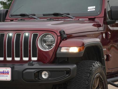 Snazzberry Pearlcoat 2022 Jeep Wrangler Unlimited Sahara