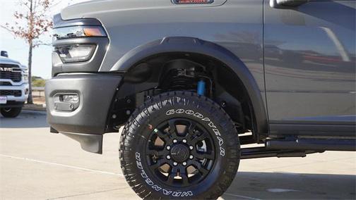 2026 RAM 2500 Tradesman Crew Cab 4x4 6'4' Box