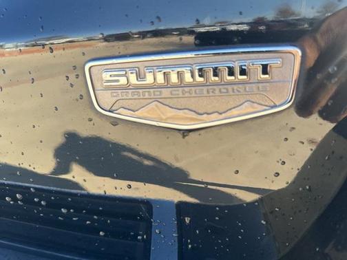 2021 Jeep Grand Cherokee Summit