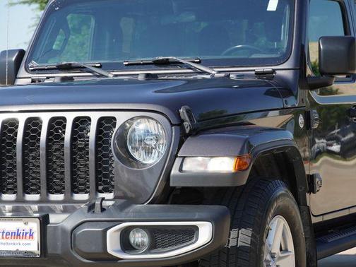 Granite Crystal Metallic Clearcoat 2021 Jeep Gladiator Sport S