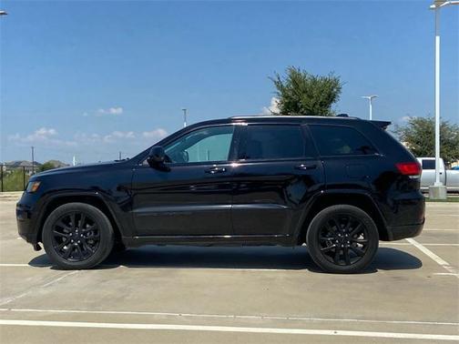 2021 Jeep Grand Cherokee Laredo