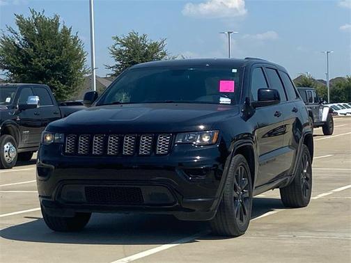 2021 Jeep Grand Cherokee Laredo