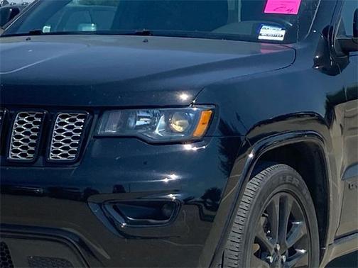 2021 Jeep Grand Cherokee Laredo