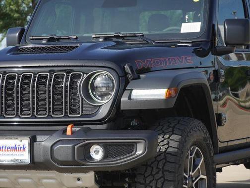 Black Clearcoat 2026 Jeep Gladiator Mojave 4x4