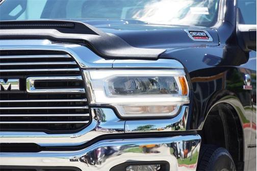 2024 RAM 3500 Laramie Crew Cab 4x4 8' Box