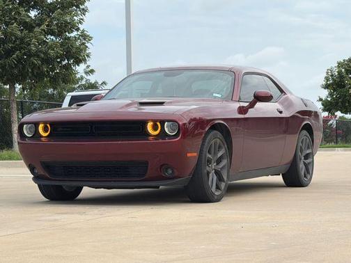 Octane Red Pearlcoat 2023 Dodge Challenger SXT
