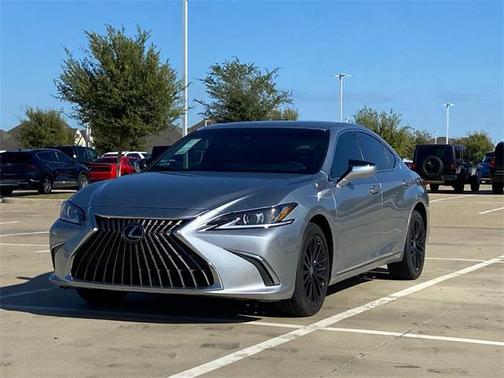 2024 Lexus ES 250 Base