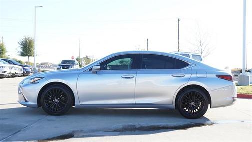 2024 Lexus ES 250 Base