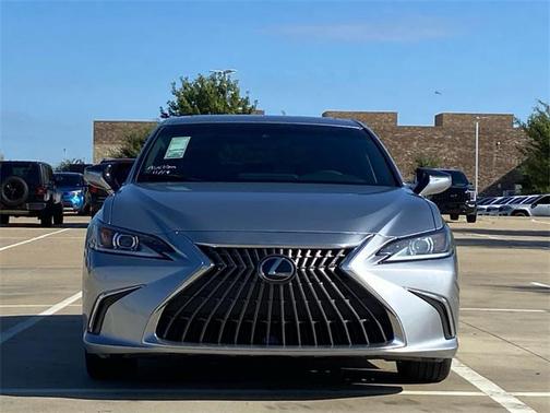 2024 Lexus ES 250 Base