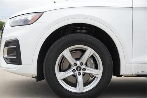 2023 Audi Q5 40 Premium