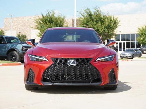 Infrared 2024 Lexus IS 350 F Sport