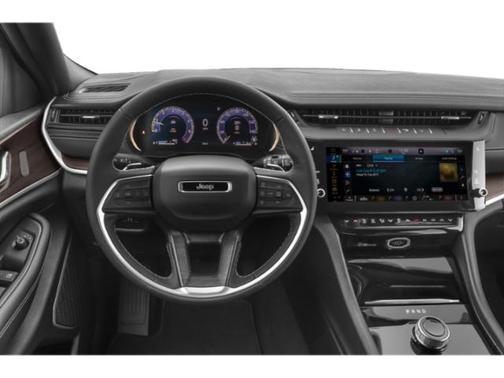 2026 Jeep Grand Cherokee Altitude