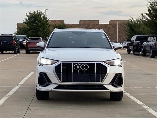 2022 Audi Q3 45 S line Premium