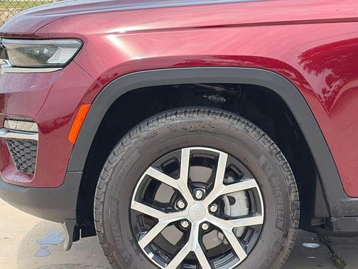 Velvet Red Pearlcoat 2025 Jeep Grand Cherokee Limited