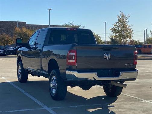 2024 RAM 2500 Tradesman Crew Cab 4x4 6'4' Box