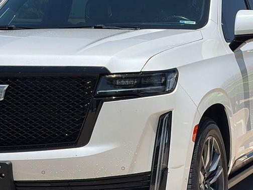 Crystal White Tricoat 2021 Cadillac Escalade ESV Sport Platinum