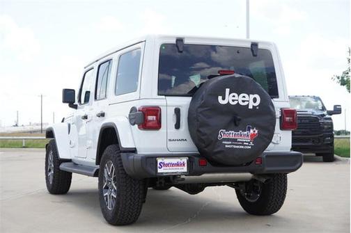 2025 Jeep Wrangler 4-Door Sahara 4x4