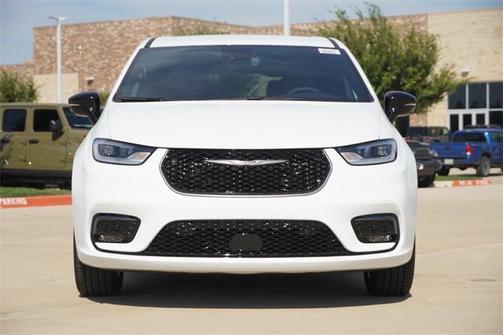 2026 Chrysler Pacifica L