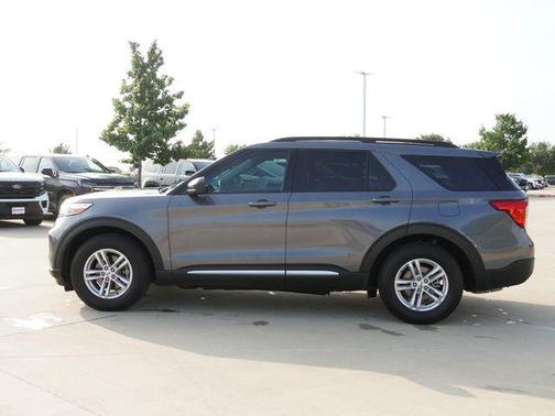 Carbonized Gray Metallic 2021 Ford Explorer XLT