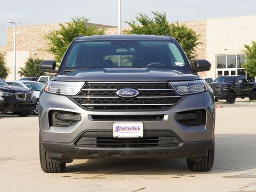 Carbonized Gray Metallic 2021 Ford Explorer XLT