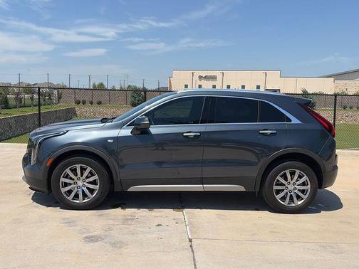 Shadow Metallic 2021 Cadillac XT4 Premium Luxury